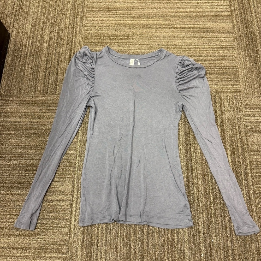 Kische Dark Gray Long Sleeve Ruched Shoulder Puff Sleeve Detail
